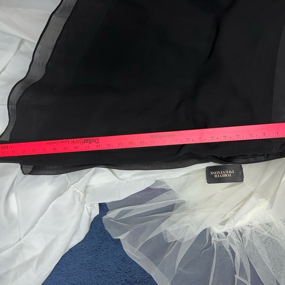 Skirt - Picture 4 of 10